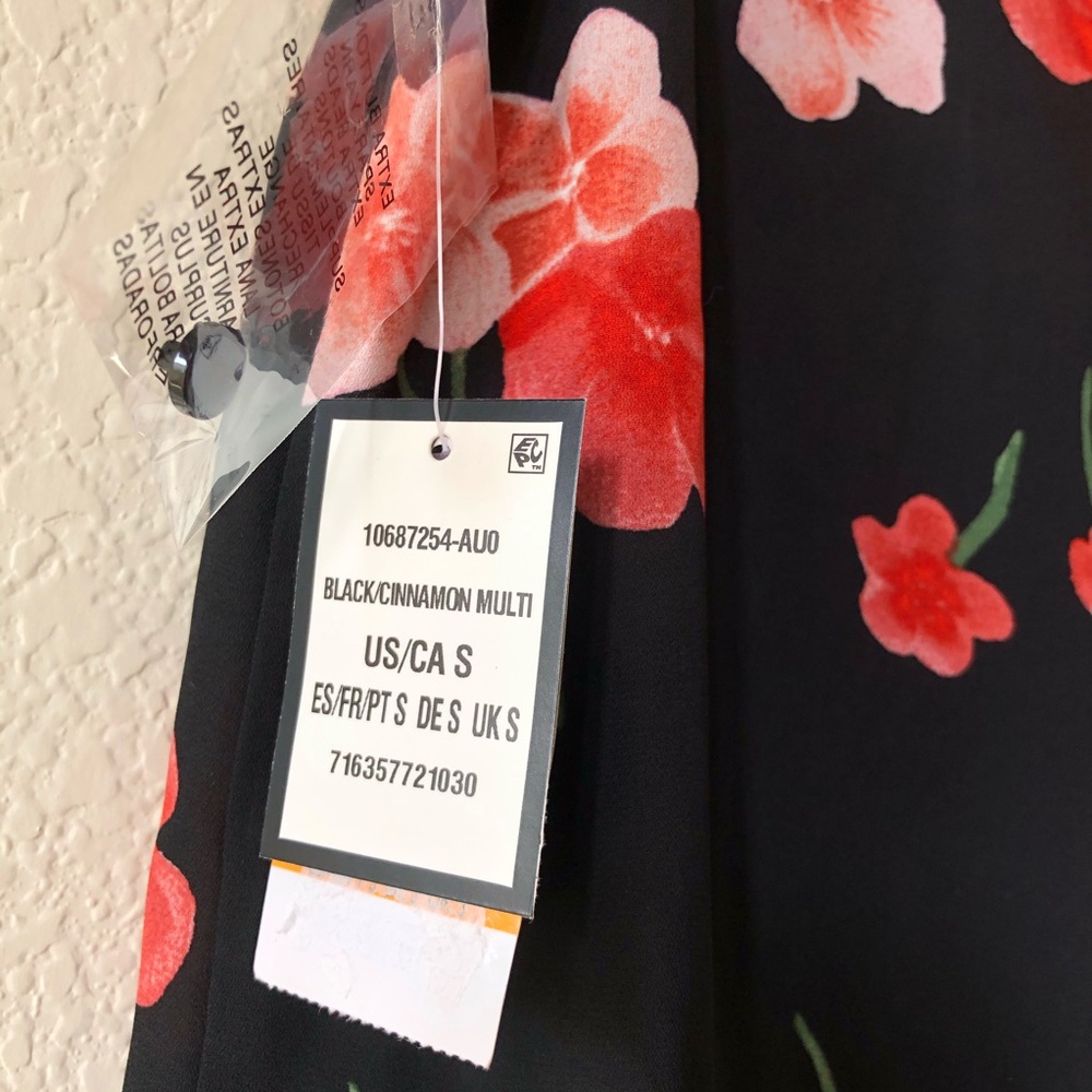 NWT! Nine West Keyhole Floral Sleeveless Blouse Small - Picture 5 of 6